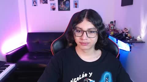 Snapshot of malik_harrison_ chatting on February 11, 2025, 3:08 pm Malik online show from February 11, 2025, 3:08 pm