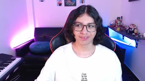 Snapshot of malik_harrison_ chatting on February 27, 2025, 3:48 pm Malik online show from February 27, 2025, 3:48 pm