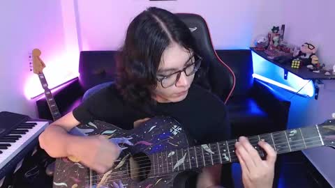 Snapshot of malik_harrison_ chatting on March 7, 2025, 5:28 pm Malik online show from March 7, 2025, 5:28 pm