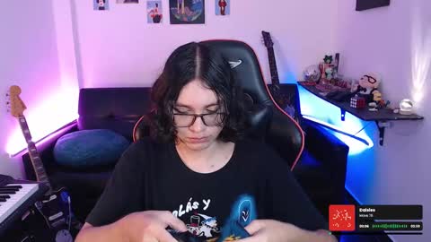 Snapshot of malik_harrison_ chatting on March 12, 2025, 4:46 pm Malik online show from March 12, 2025, 4:46 pm