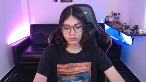 Snapshot of malik_harrison_ chatting on September 25, 2025, 4:21 pm Malik online show from September 25, 2025, 4:21 pm