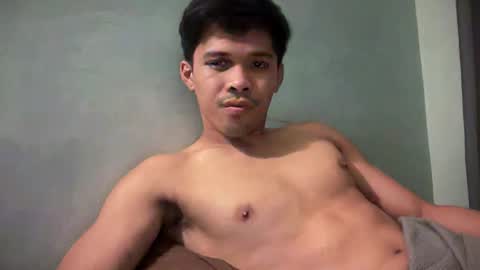 Snapshot of malikgray chatting on February 16, 2026, 2:35 pm Malik online show from February 16, 2026, 2:35 pm