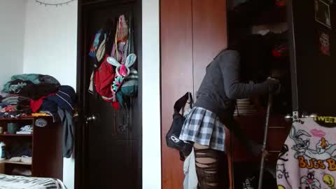 Malita online show from October 15, 2025, 3:34 pm