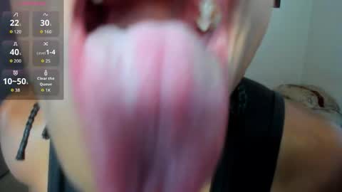 malkongarcia online show from October 24, 2025, 10:50 pm