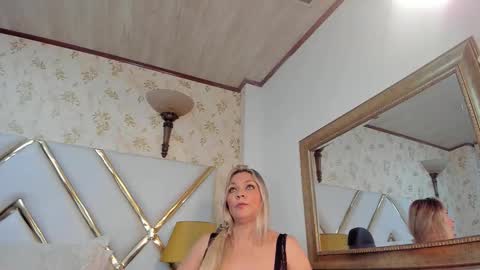 MalorySweet  online show from February 17, 2026, 11:50 am