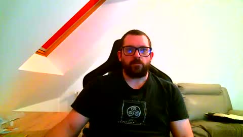 breton online show from February 25, 2025, 8:51 pm