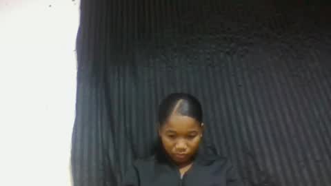 mamieriela online show from February 10, 2026, 8:29 am