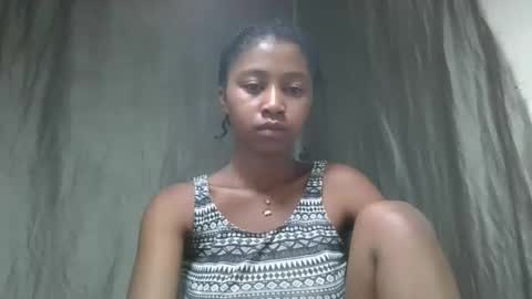 mamieriela online show from April 18, 2026, 9:59 pm