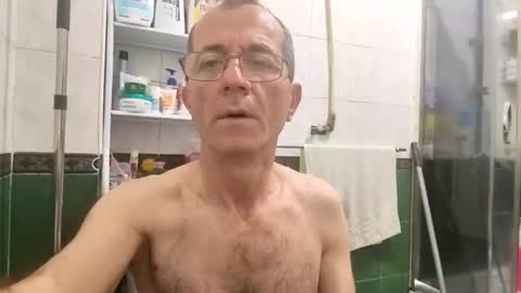 mamuka157 online show from April 21, 2026, 3:35 am