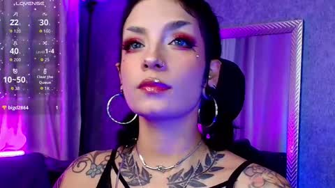   online show from September 19, 2025, 10:54 pm