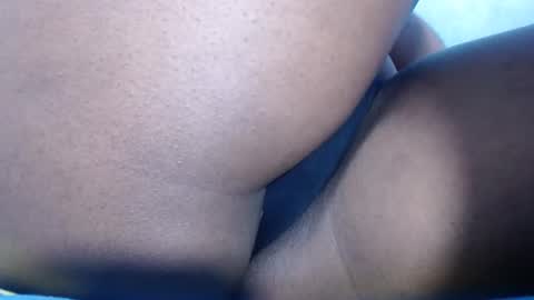 Snapshot of mamy02 chatting on February 4, 2025, 3:33 am cristal online show from February 4, 2025, 3:33 am