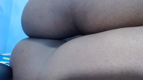 Snapshot of mamy02 chatting on February 8, 2025, 11:22 am cristal online show from February 8, 2025, 11:22 am