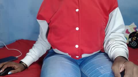 Snapshot of mamy02 chatting on February 14, 2025, 10:28 am cristal online show from February 14, 2025, 10:28 am