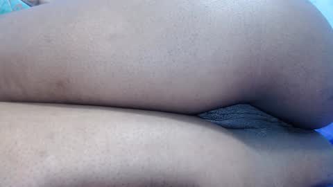 Snapshot of mamy02 chatting on February 19, 2025, 1:17 pm cristal online show from February 19, 2025, 1:17 pm