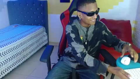 man_san11 online show from October 28, 2025, 3:36 pm