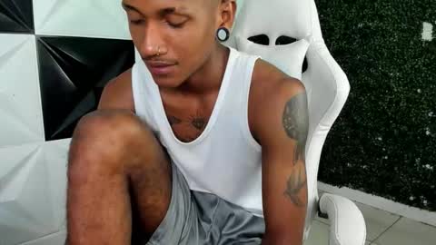 man_san11 online show from February 24, 2026, 3:21 pm