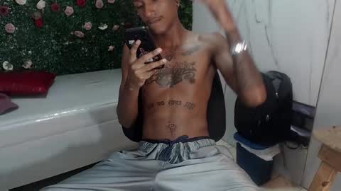 man_san11 online show from February 25, 2026, 3:43 pm