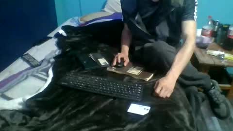 Snapshot of man_uel76 chatting on December 23, 2025, 3:59 am man_uel76 online show from December 23, 2025, 3:59 am