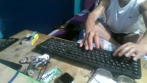 Snapshot of man_uel76 chatting on January 10, 2026, 9:44 am man_uel76 online show from January 10, 2026, 9:44 am