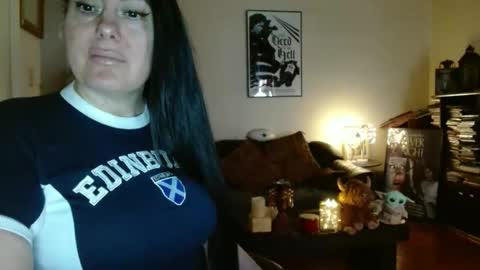 mandaloriangirlsfight online show from February 25, 2026, 7:01 pm