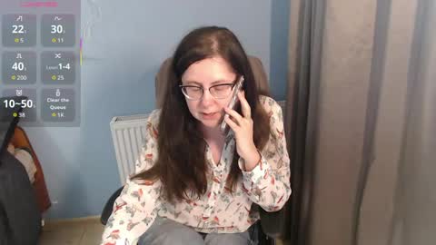 Snapshot of mandarinka28 chatting on May 5, 2026, 12:13 pm mandarinka28 online show from May 5, 2026, 12:13 pm