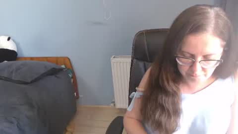 Snapshot of mandarinka28 chatting on July 1, 2026, 11:23 am mandarinka28 online show from July 1, 2026, 11:23 am