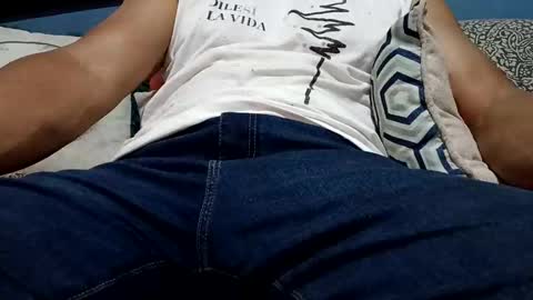 mandrilo7379 online show from January 9, 2026, 6:05 am