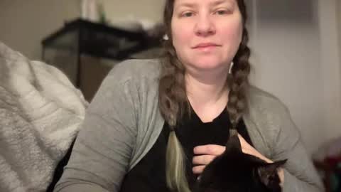 Mandy online show from February 6, 2025, 9:32 am