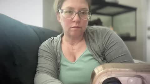 Mandy online show from October 13, 2025, 5:24 pm