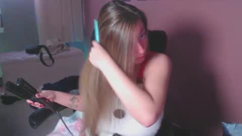 MandyBabyXXX online show from December 17, 2025, 8:37 pm