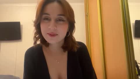 Snapshot of mandykarth chatting on December 18, 2025, 12:00 pm Mia online show from December 18, 2025, 12:00 pm