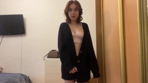 Snapshot of mandykarth chatting on January 7, 2026, 6:16 am Mia online show from January 7, 2026, 6:16 am