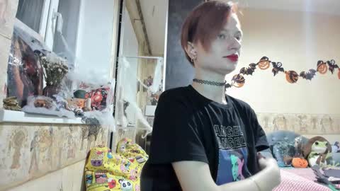 Mandy online show from October 19, 2025, 3:45 pm