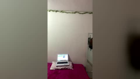Manelyk online show from July 15, 2026, 8:58 pm