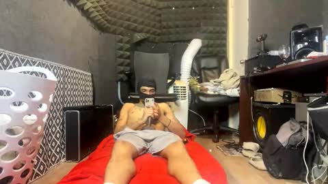 Mani4sexy online show from February 19, 2026, 1:07 pm