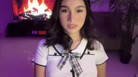 Snapshot of manika21 chatting on January 6, 2025, 1:09 am monika online show from January 6, 2025, 1:09 am