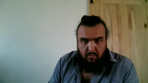 Snapshot of mannhirych chatting on February 14, 2025, 7:02 pm mannhirych online show from February 14, 2025, 7:02 pm