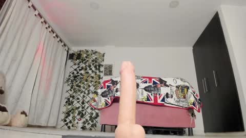 Snapshot of mantis_wine chatting on December 7, 2024, 8:22 am MARY online show from December 7, 2024, 8:22 am