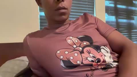 Snapshot of mantismillie chatting on September 29, 2025, 12:32 pm mantismillie online show from September 29, 2025, 12:32 pm