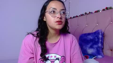 Manu  online show from December 3, 2025, 10:41 pm