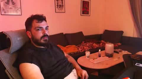 Manupaladin online show from March 11, 2026, 9:32 pm