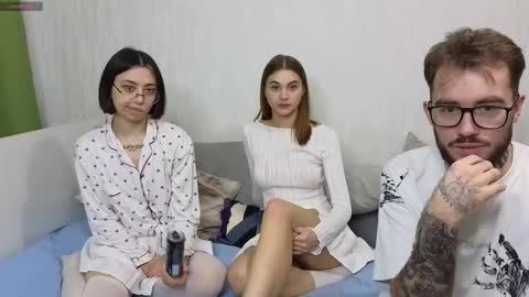 mar7gan online show from October 30, 2025, 6:04 am