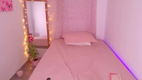     online show from January 17, 2026, 12:43 pm