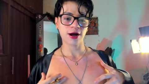 Snapshot of mar_alexis chatting on March 5, 2026, 12:12 pm mar_alexis online show from March 5, 2026, 12:12 pm