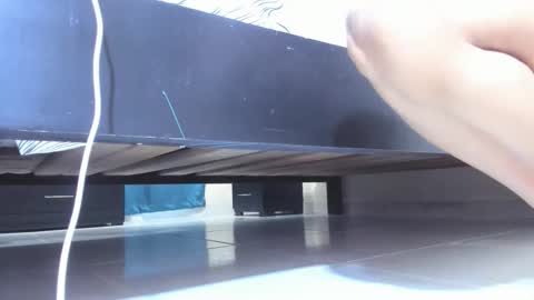 Mara online show from October 18, 2025, 2:07 pm