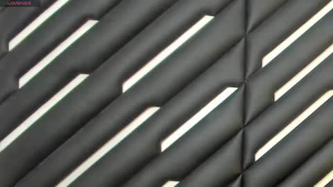 Snapshot of mara_lore chatting on May 2, 2026, 8:25 pm Mara online show from May 2, 2026, 8:25 pm