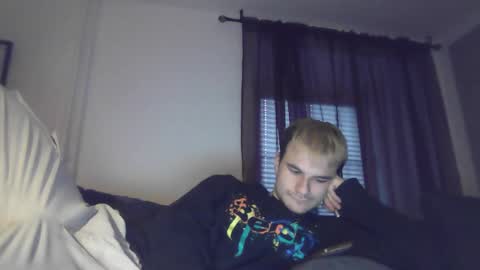 Snapshot of marbay2001 chatting on December 22, 2024, 2:27 pm marbay2001 online show from December 22, 2024, 2:27 pm
