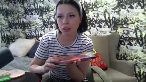 marble_kitten online show from December 23, 2025, 10:24 am