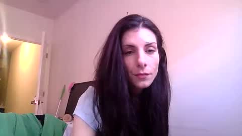 Snapshot of marc_313 chatting on February 4, 2026, 7:42 pm Marc online show from February 4, 2026, 7:42 pm