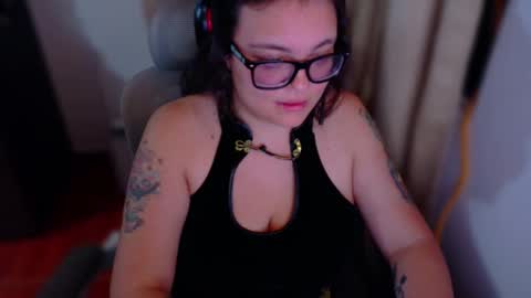 Snapshot of marcela2101s chatting on October 12, 2025, 1:04 am marcela2101s online show from October 12, 2025, 1:04 am